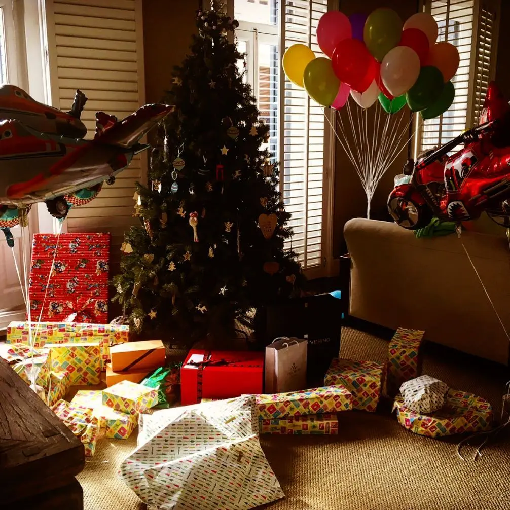 Imagen del año pasado de los regalos que los Reyes Magos dejaron a los tres niños.