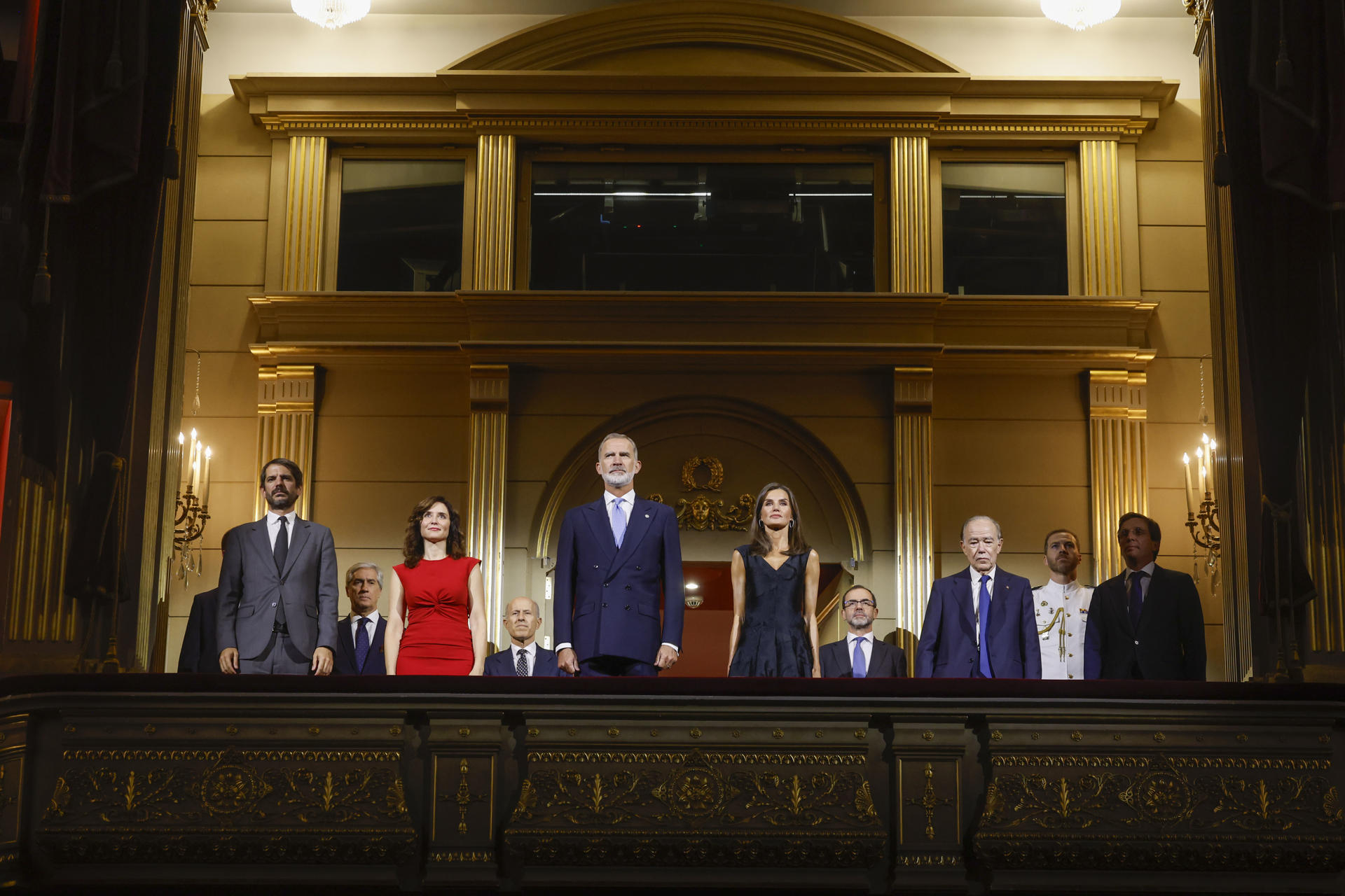 Los Reyes Felipe VI y Letizia dan comienzo a la nueva temporada de ópera en Madrid.