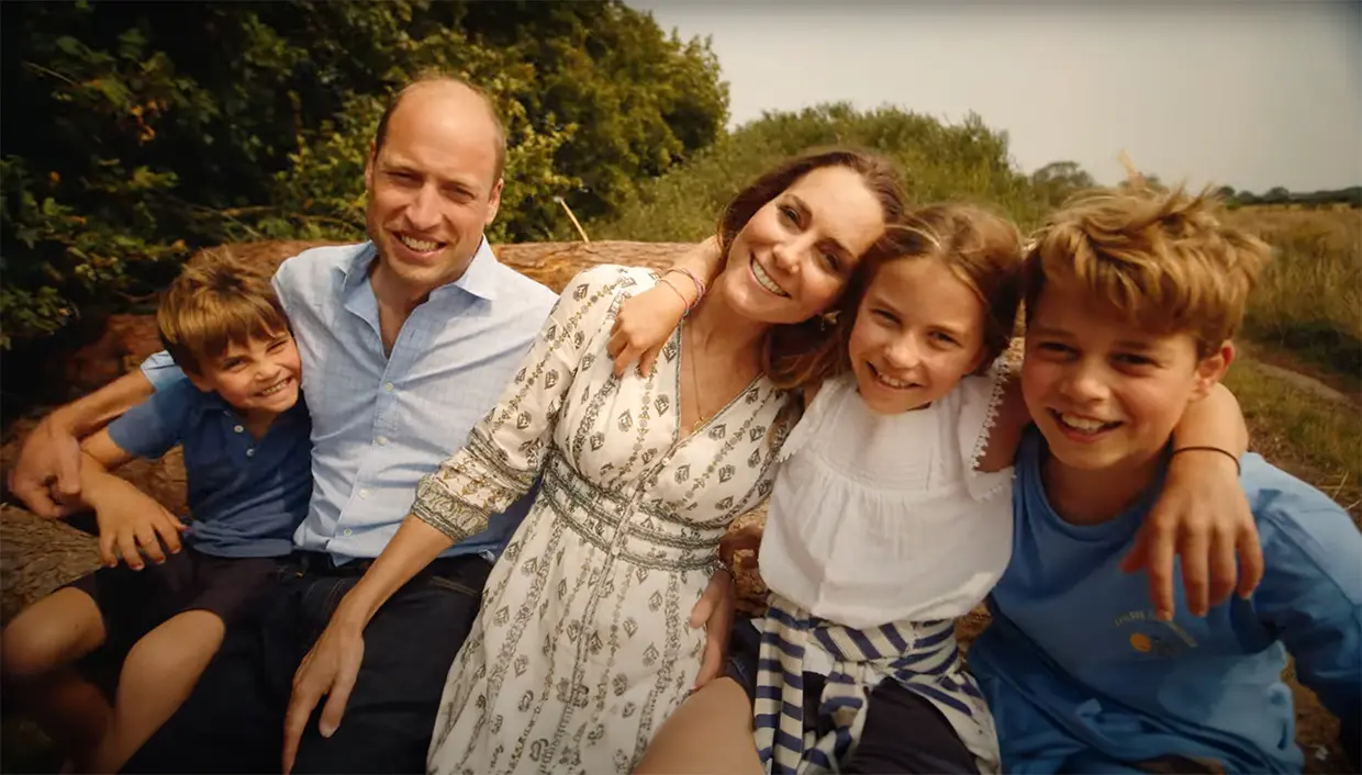 El príncipe Guillermo y Kate Middleton con sus hijos