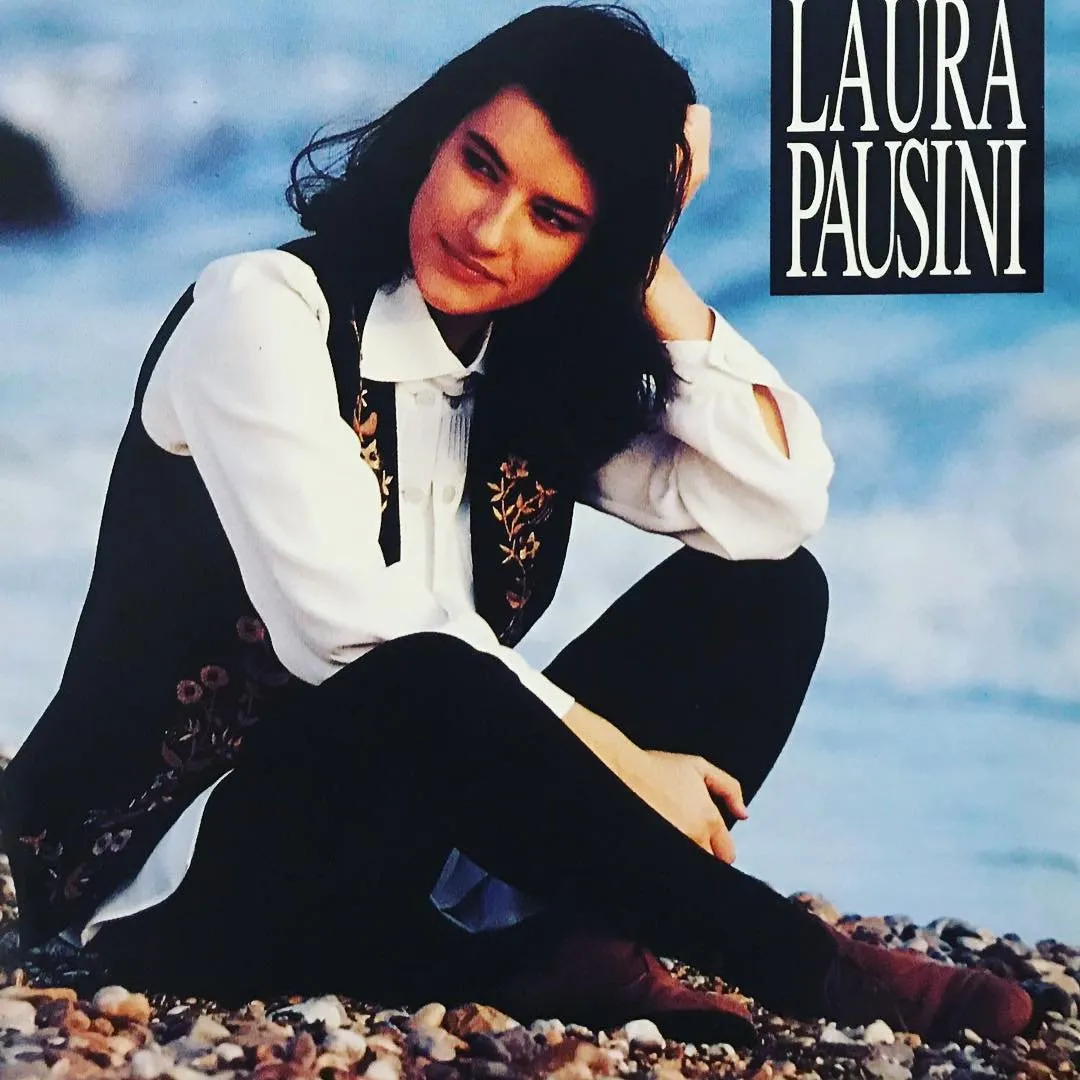 Laura Pausini arrasó con su primer disco en español.