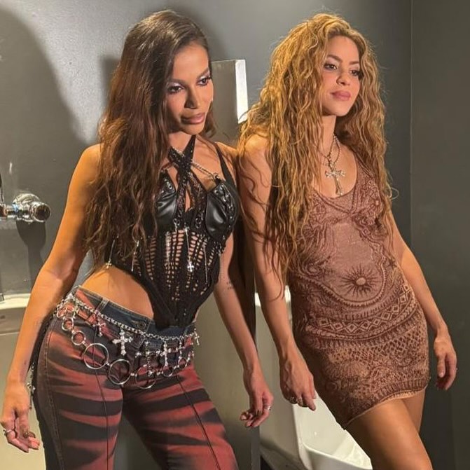 Shakira junto a Annita.