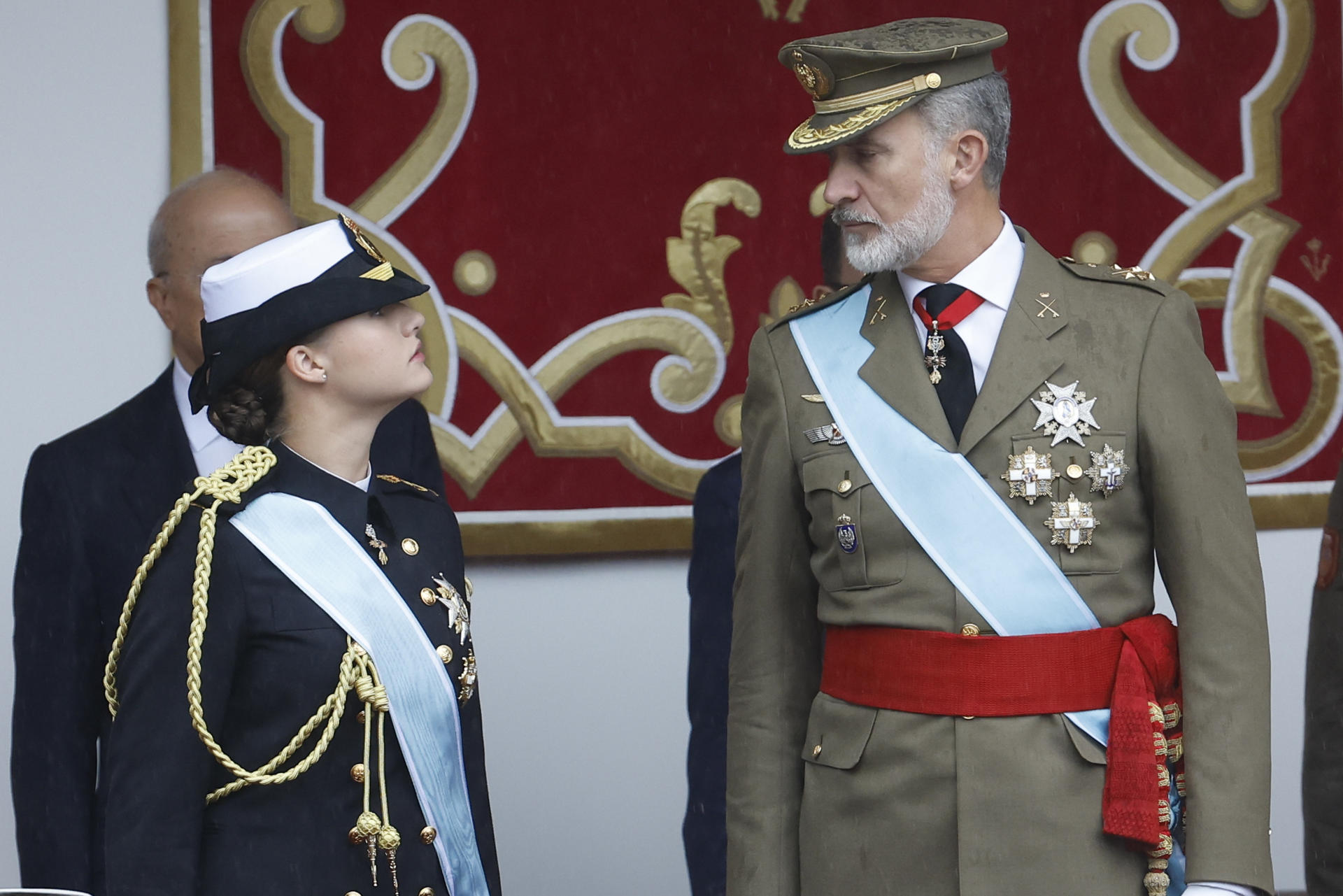 El rey se ha mostrado muy cómplice con su hija durante todo el acto.