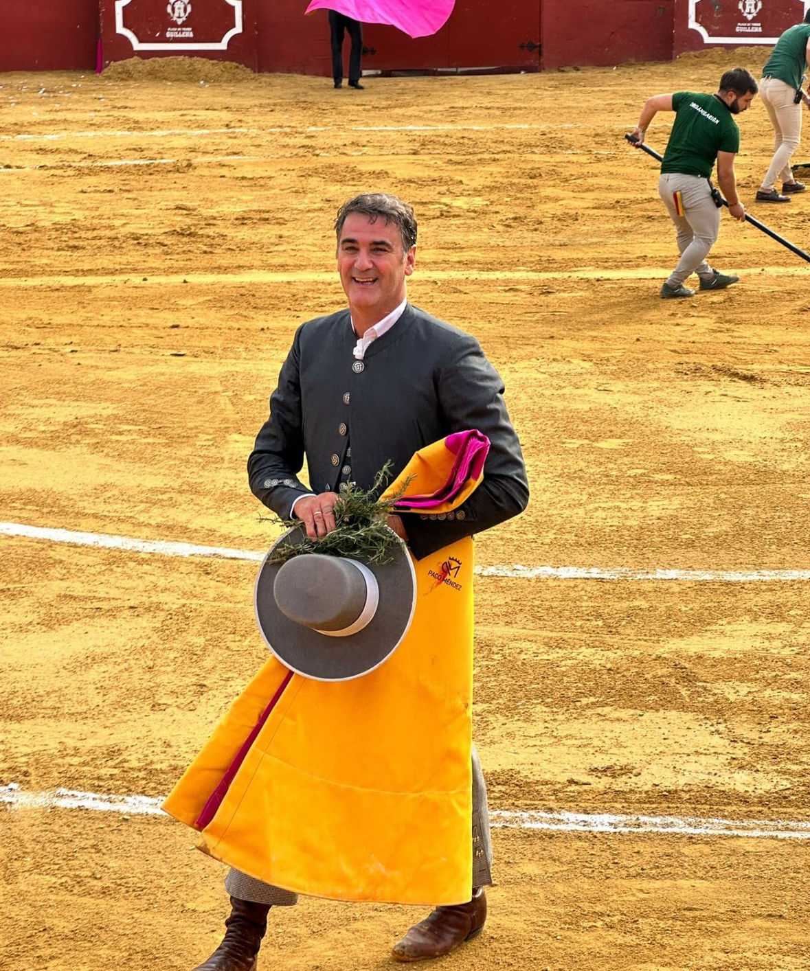 El torero vuelve a los ruedos tras el susto por su angina de pecho.