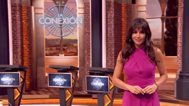 Lara Álvarez en el plató de 'La Conexión', el nuevo concurso cultural de la1. RTVE