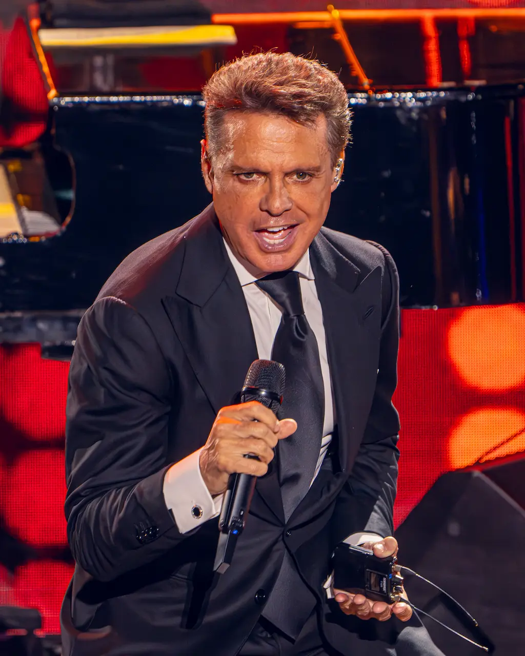 Luis Miguel.