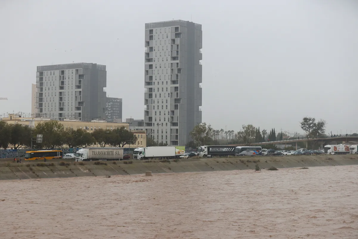 La ciudad de Valencia en pleno paso de la DANA.