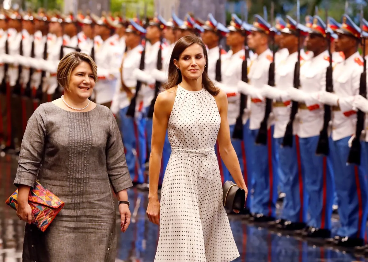 Lis Cuesta, primera dama de Cuba, con la reina Letizia.