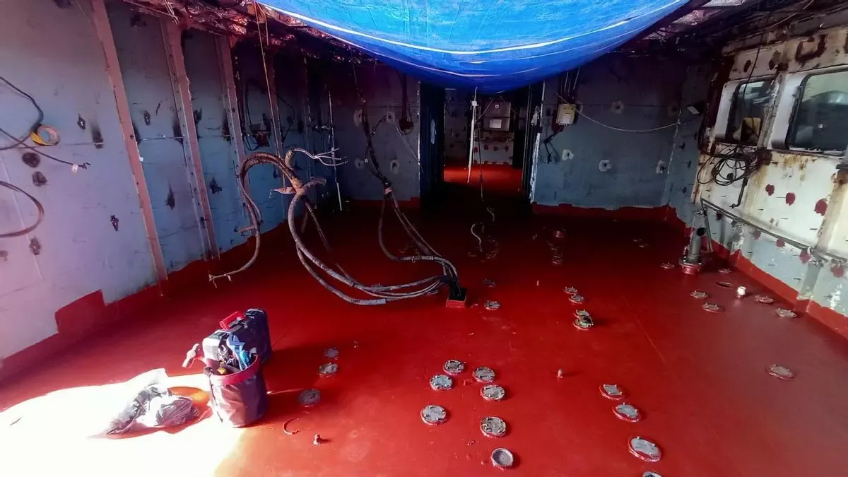 El Juan Sebastián Elcano, en obras. Foto: Armada Española.