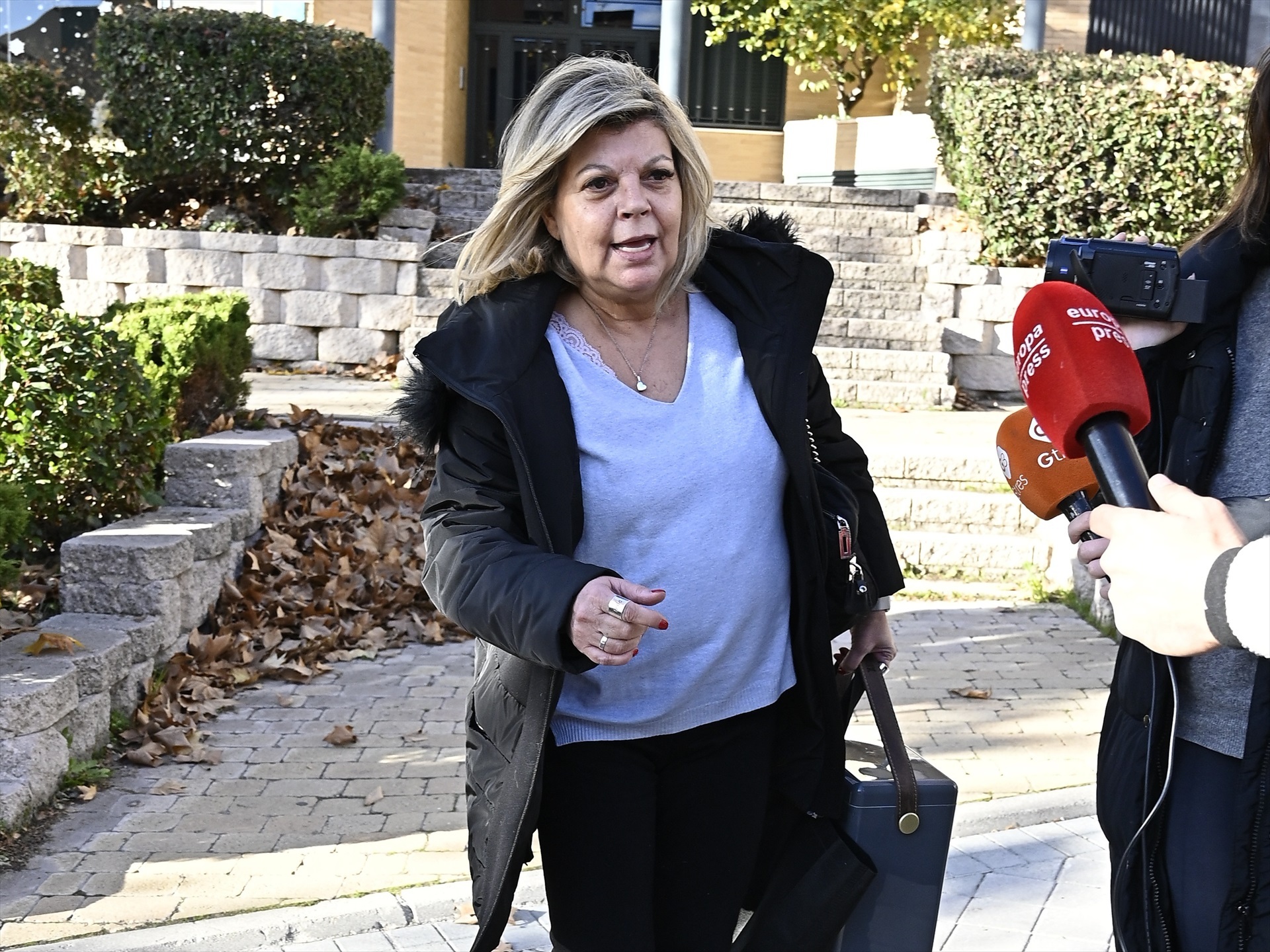 Terelu Campos. primera visita a la pareja en su casa.