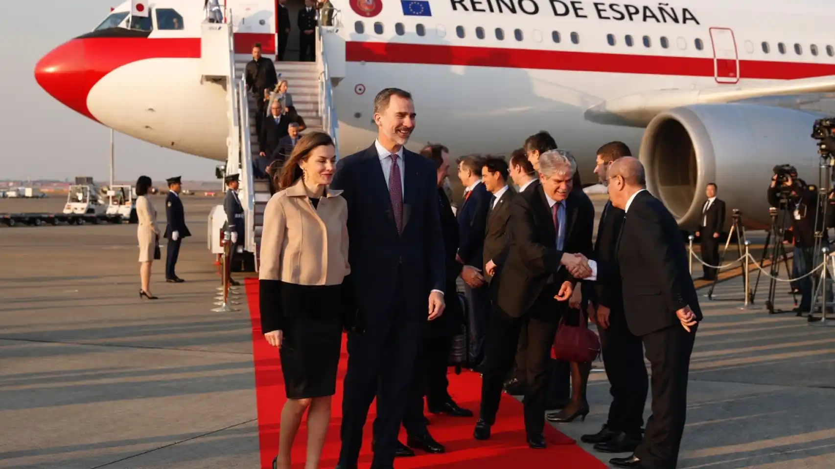 Felipe y Letizia: Así es su avión por dentro