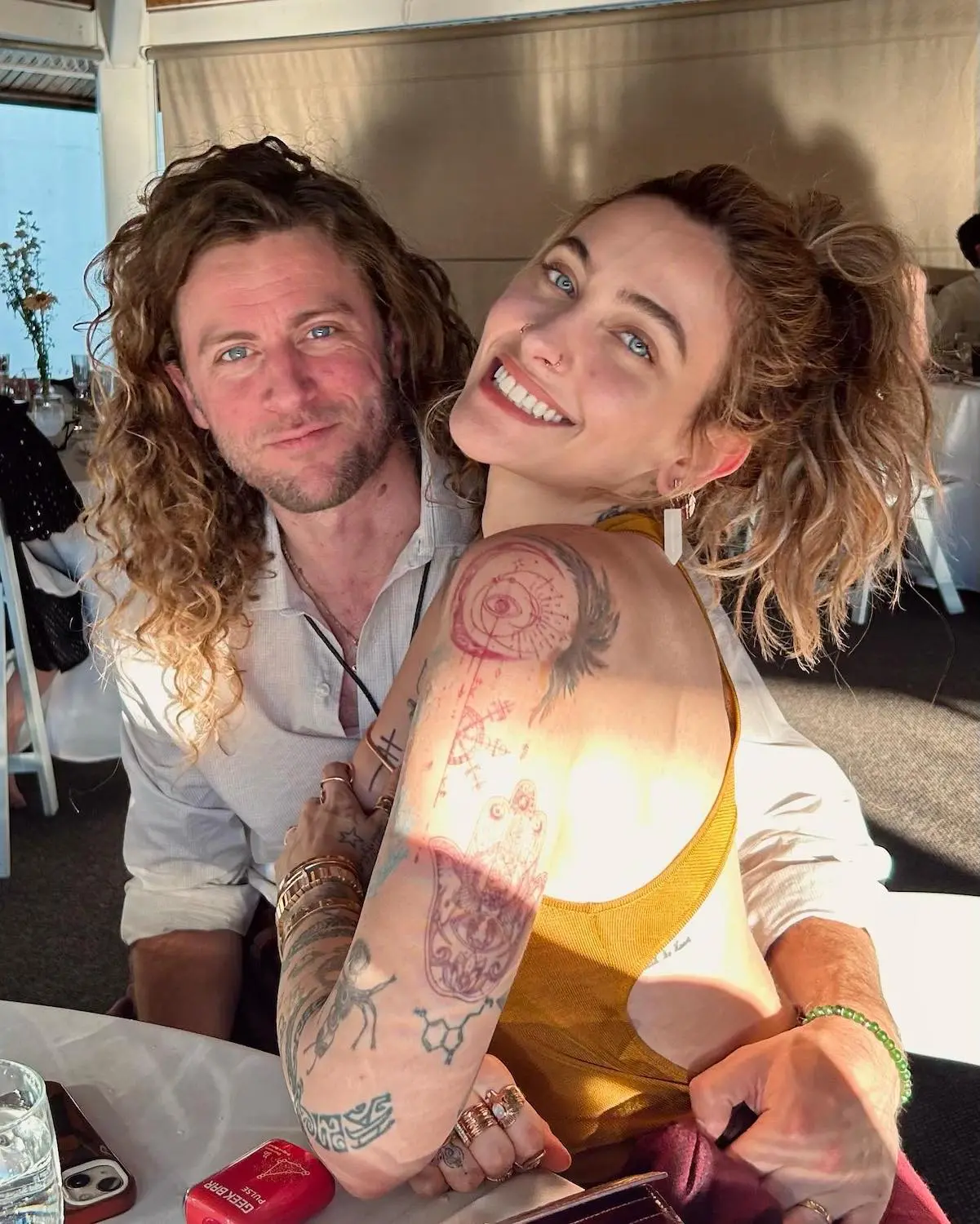 Paris Jackson con su novio