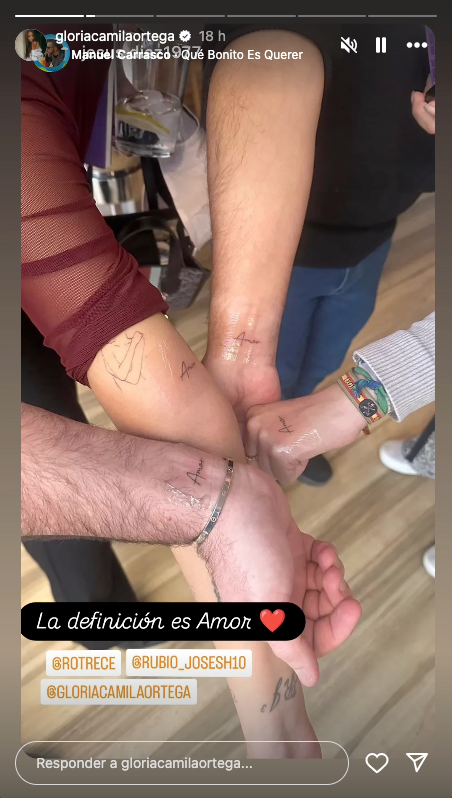 Tatuaje en común de Gloria Camila, Rocío y David Flores.