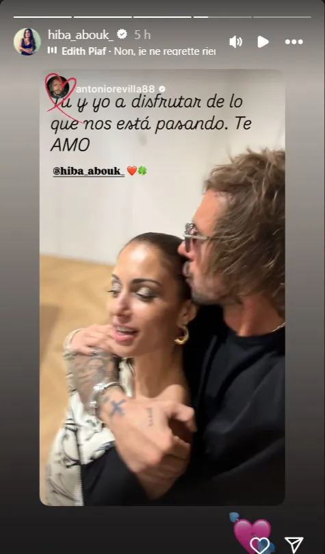 Hiba Abouk y Antonio Revilla declarándose su amor en stories