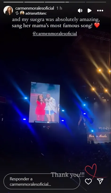 Carmen Morales en el concierto de Ojete Calor cantante 'Gata bajo la lluvia'