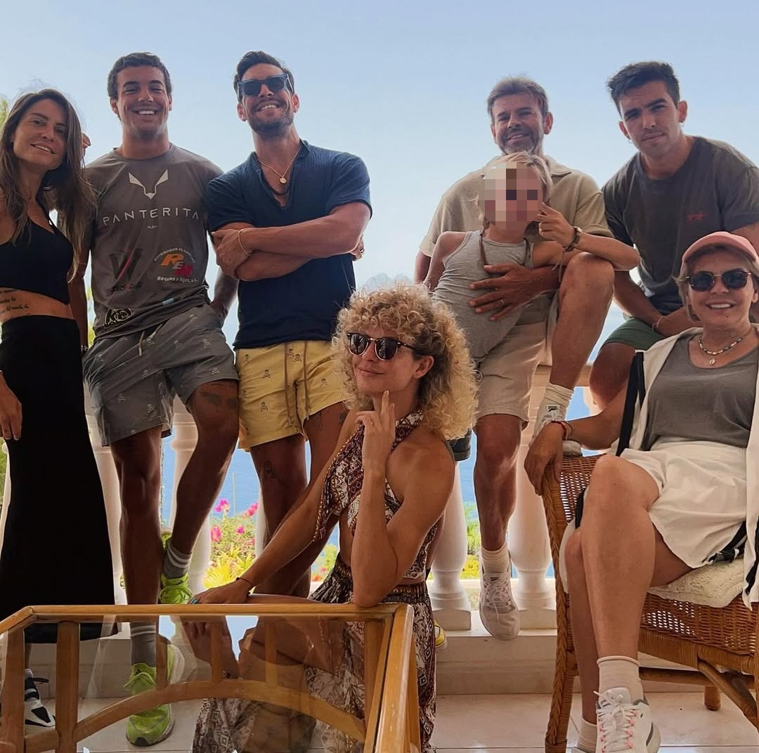 Mario Casas: Las mejores fotos de sus lujosas vacaciones en familia