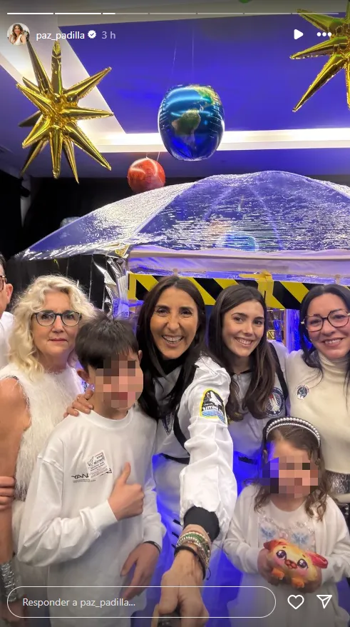 Paz Padilla y Anna Ferrer en su Día de Reyes 2025 con su casa decorada del espacio, vestidas de astronautas