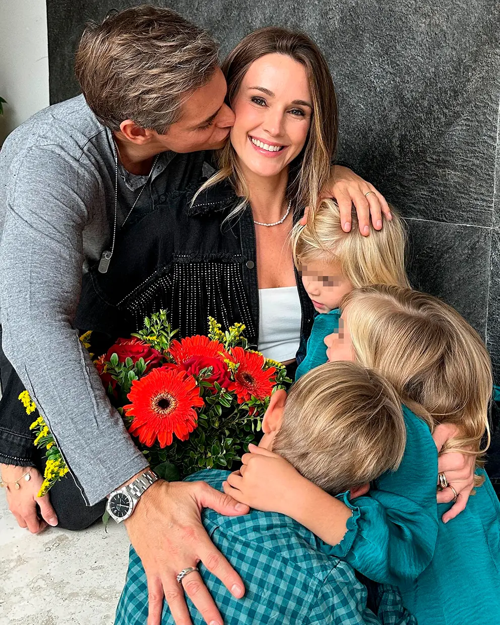 Carlos Baute con su familia.