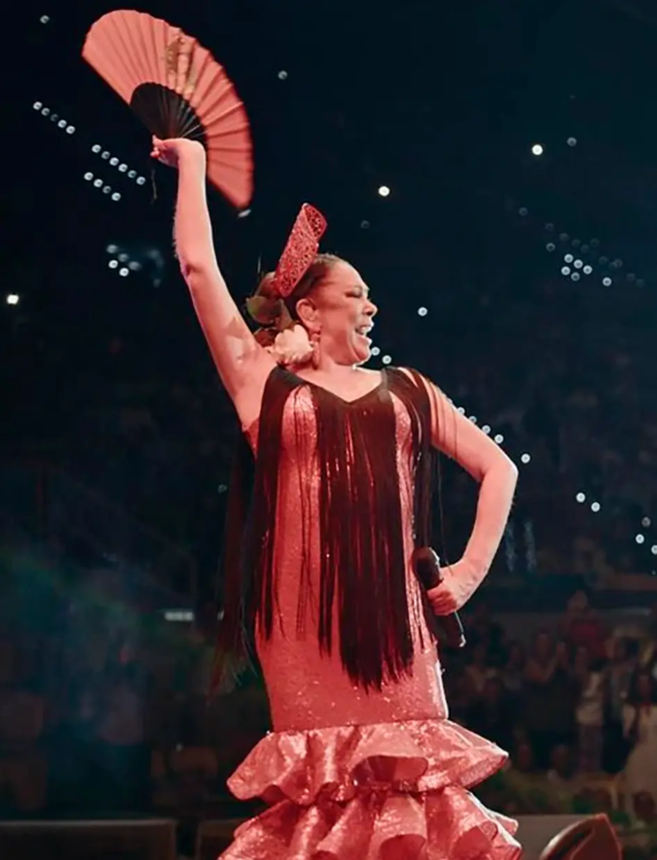 Isabel Pantoja actuando en uno de sus conciertos.