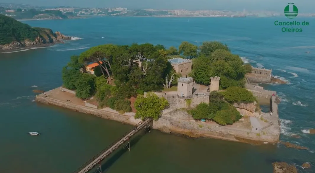 Richard Gere busca casa en Oleiros.