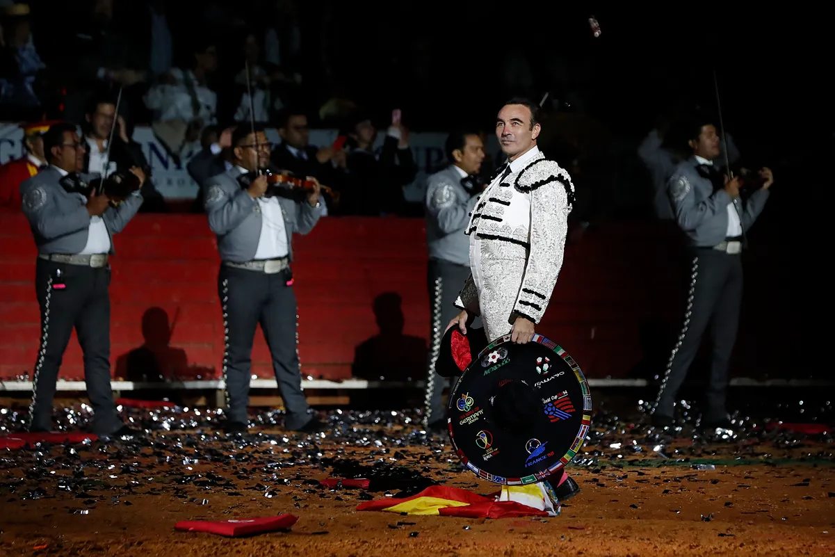 Enrique Ponce en su retirada en México (EFE)