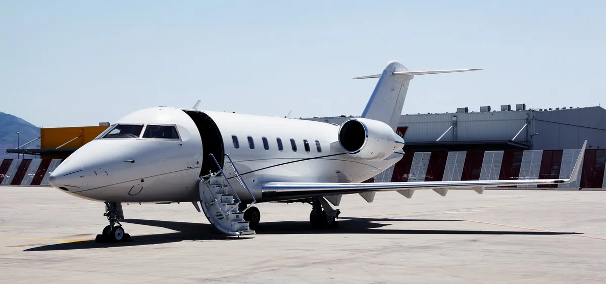 El jet privado Bombardier Challenge 650 que usa Meghan Markle.