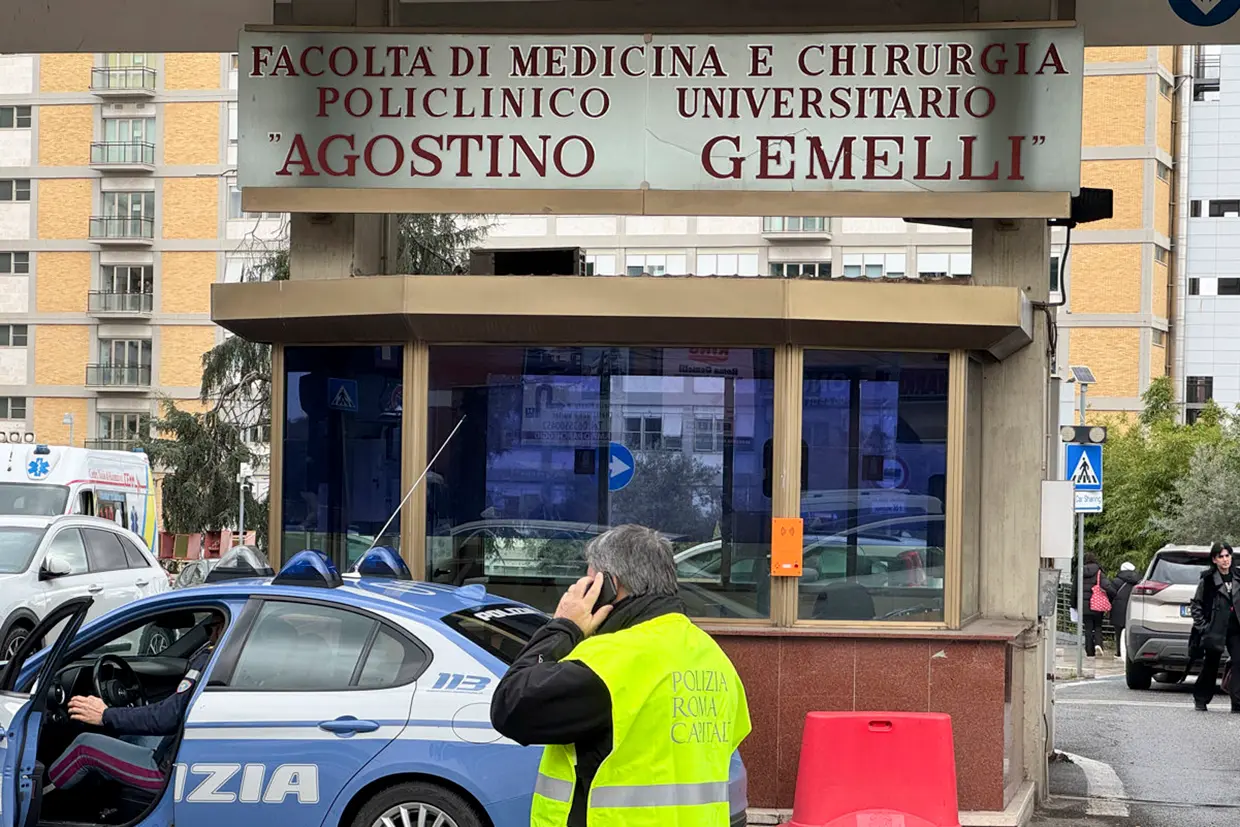 Hospital donde ingresaron al Papa Francisco