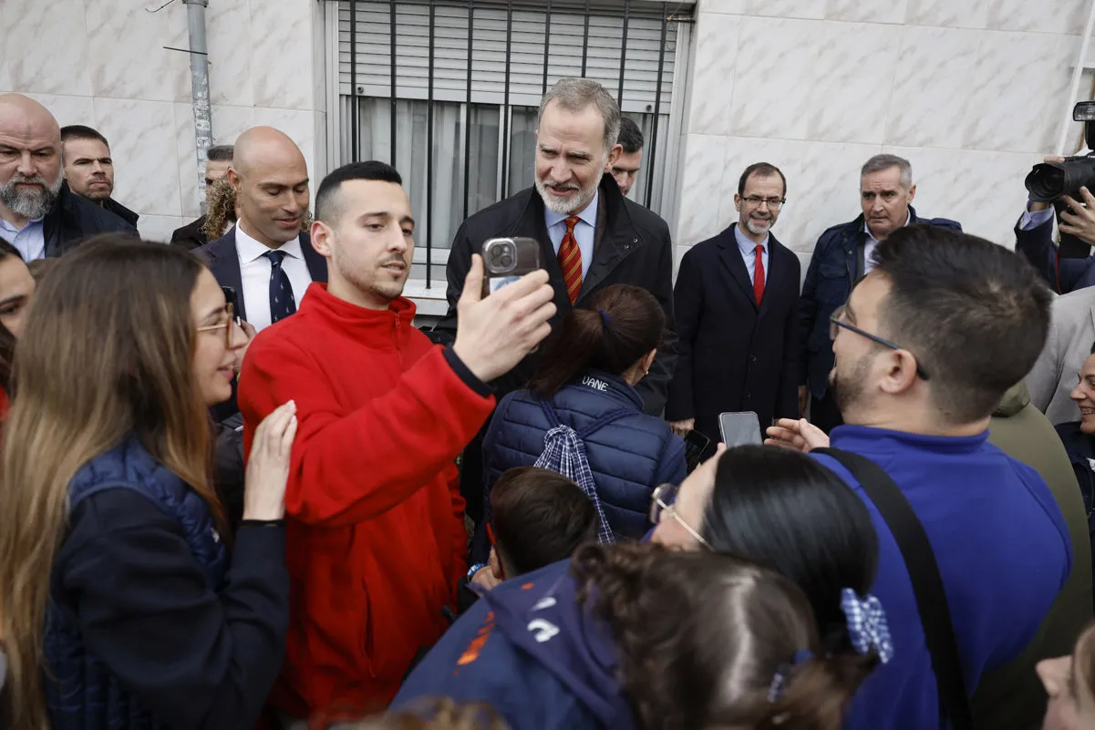 Felipe VI en su visita a Torrent (Valencia).